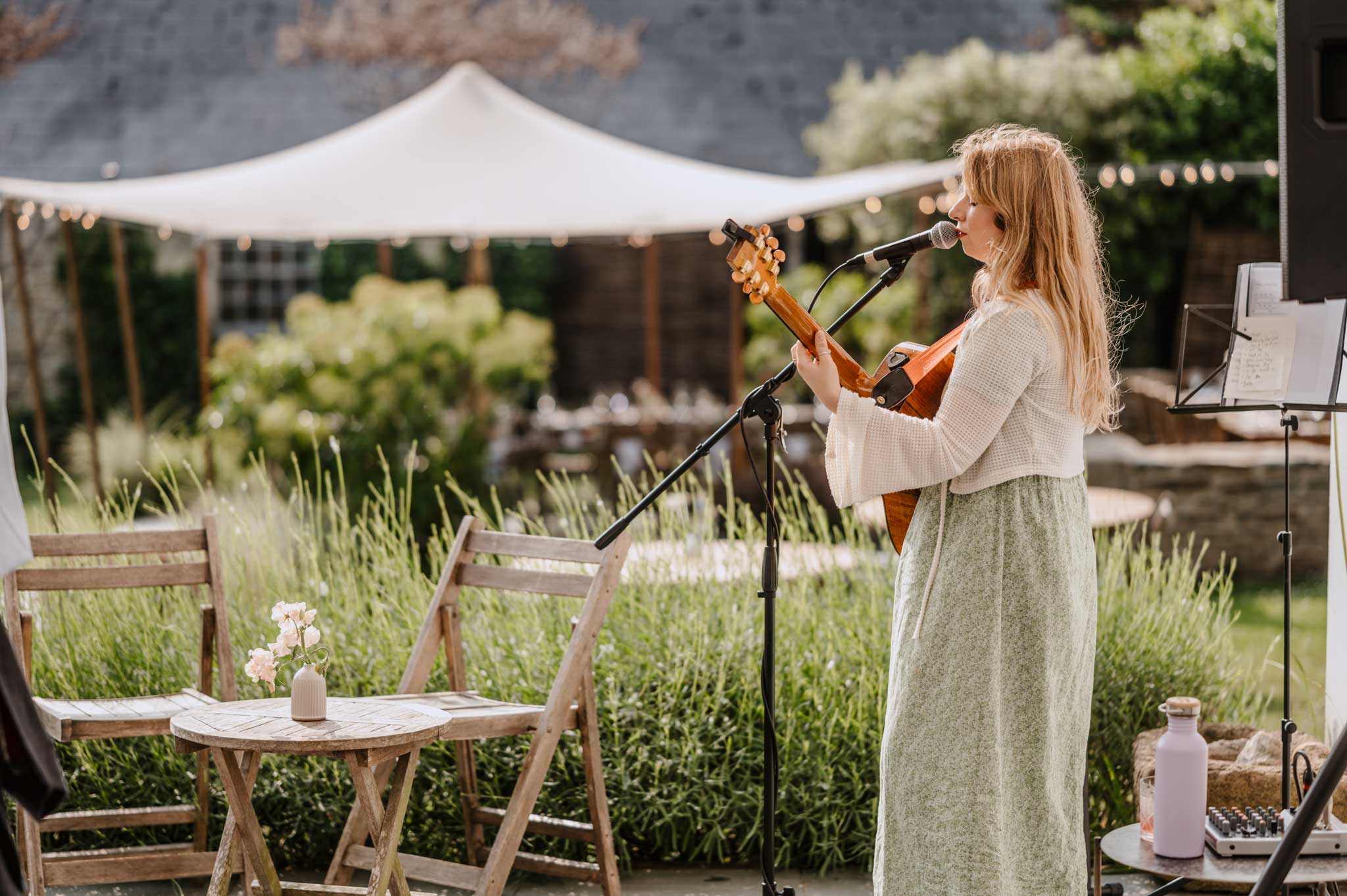 Sophie Sutton playing at Treseren