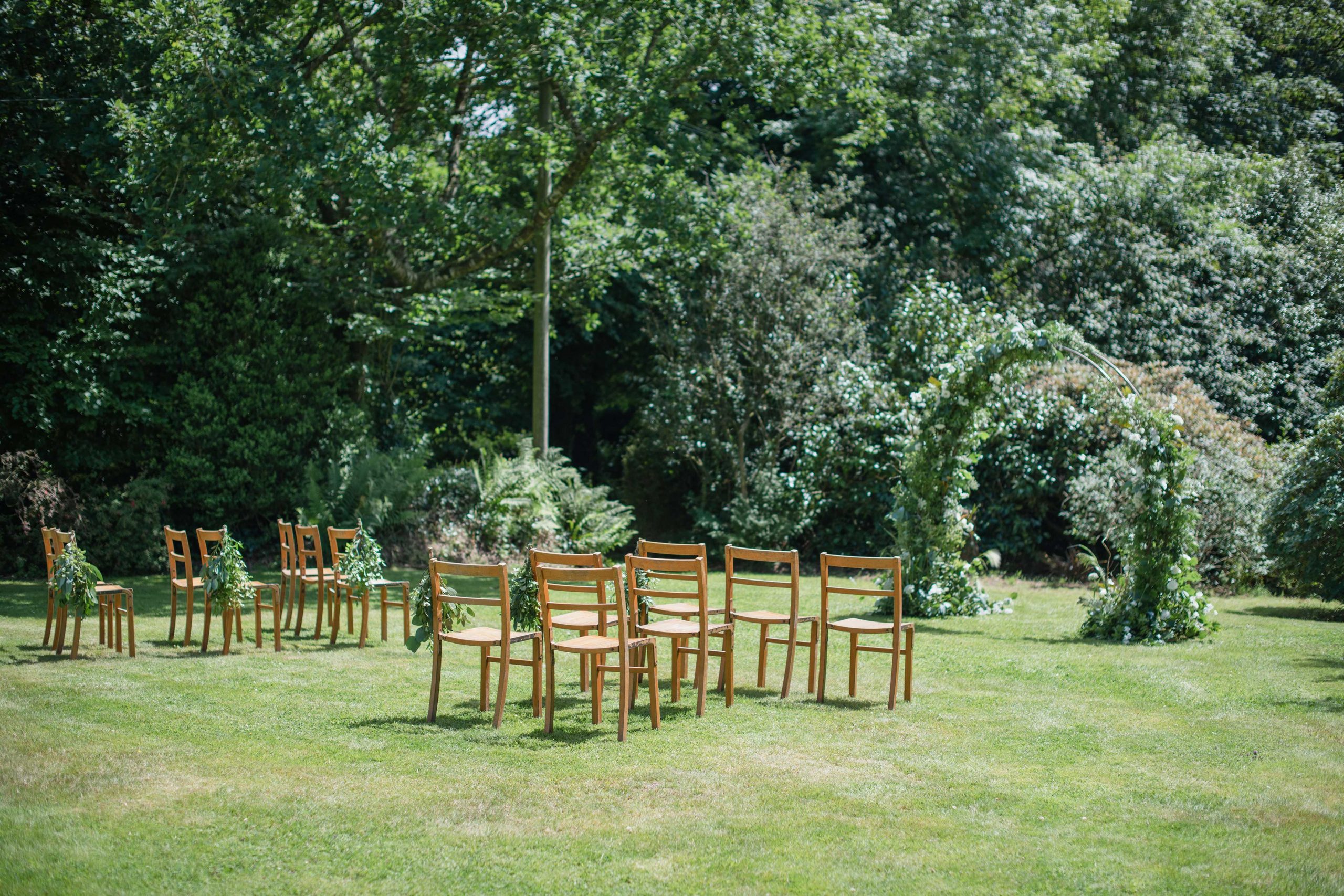 English garden party wedding ceremony