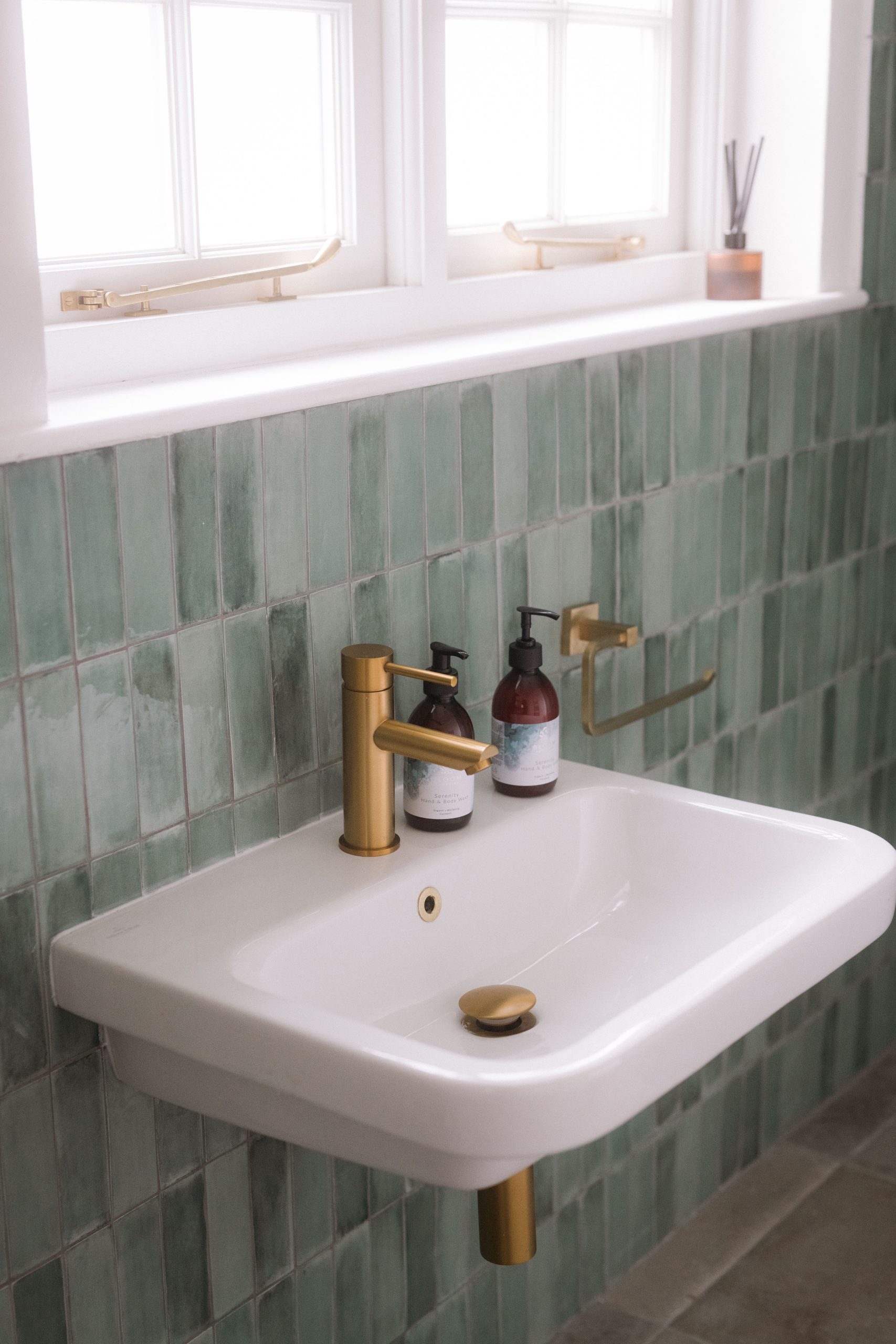 wheelchair accessible wedding venue sink